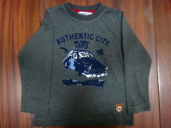 Колекційна машинка 10005