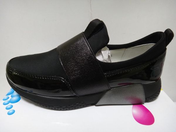 Туфлі класичні закриті L057-B325 GARSTUK